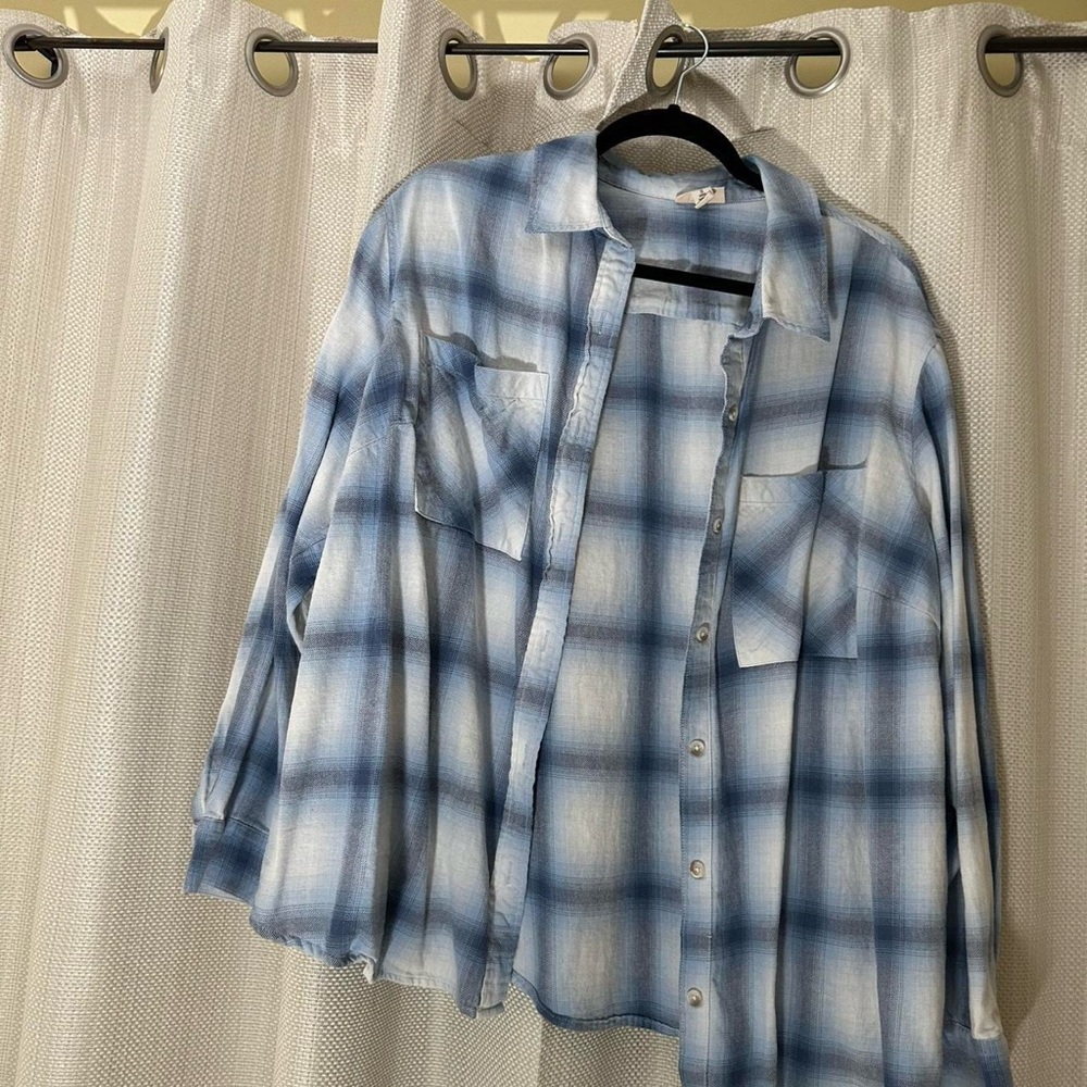 Womens blue and White Plaid Button-Up Shirt